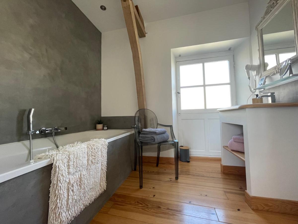 Sainte-Suzanne  Cote Jardin B&B 외부 사진