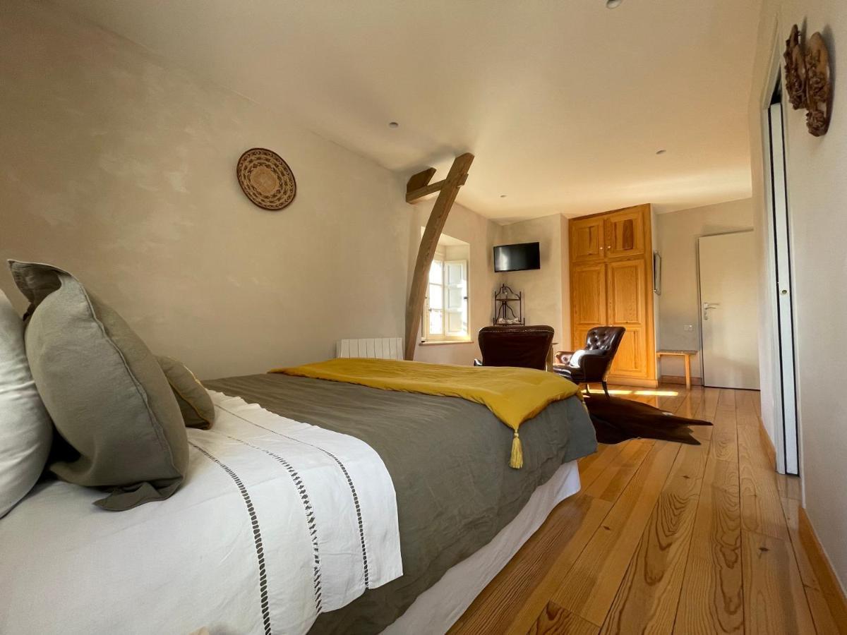 Sainte-Suzanne  Cote Jardin B&B 외부 사진